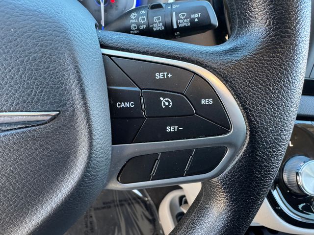 Used 2019 Chrysler Pacifica - photo 25