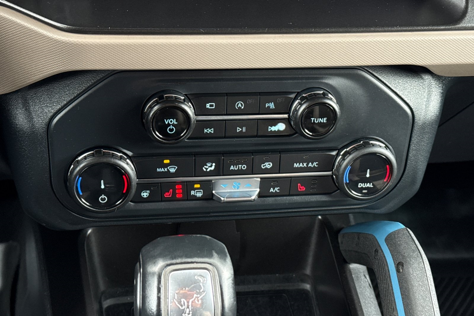 Used 2022 Ford Bronco - photo 12