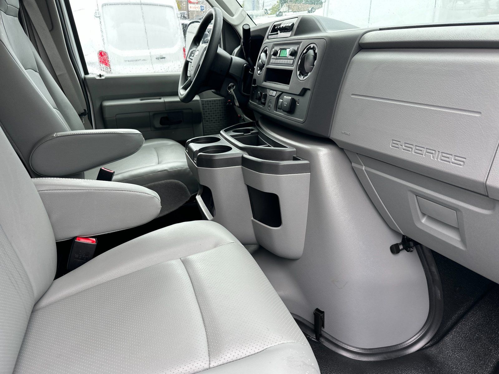 New 1996 Ford E-450 - photo 25