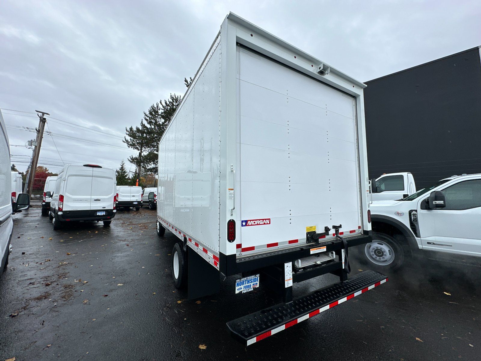 New 1996 Ford E-450 - photo 13
