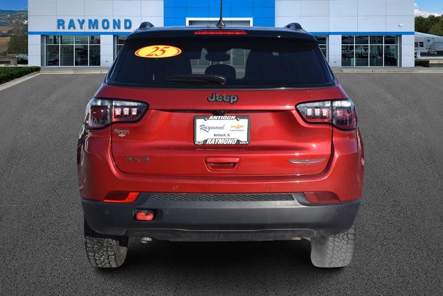 Used 2025 Jeep Compass - photo 6