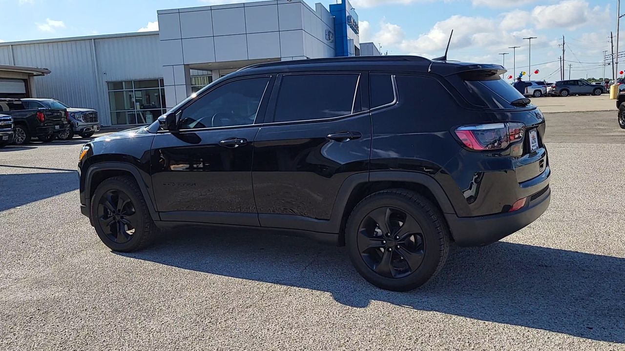 Used 2021 Jeep Compass - photo 7
