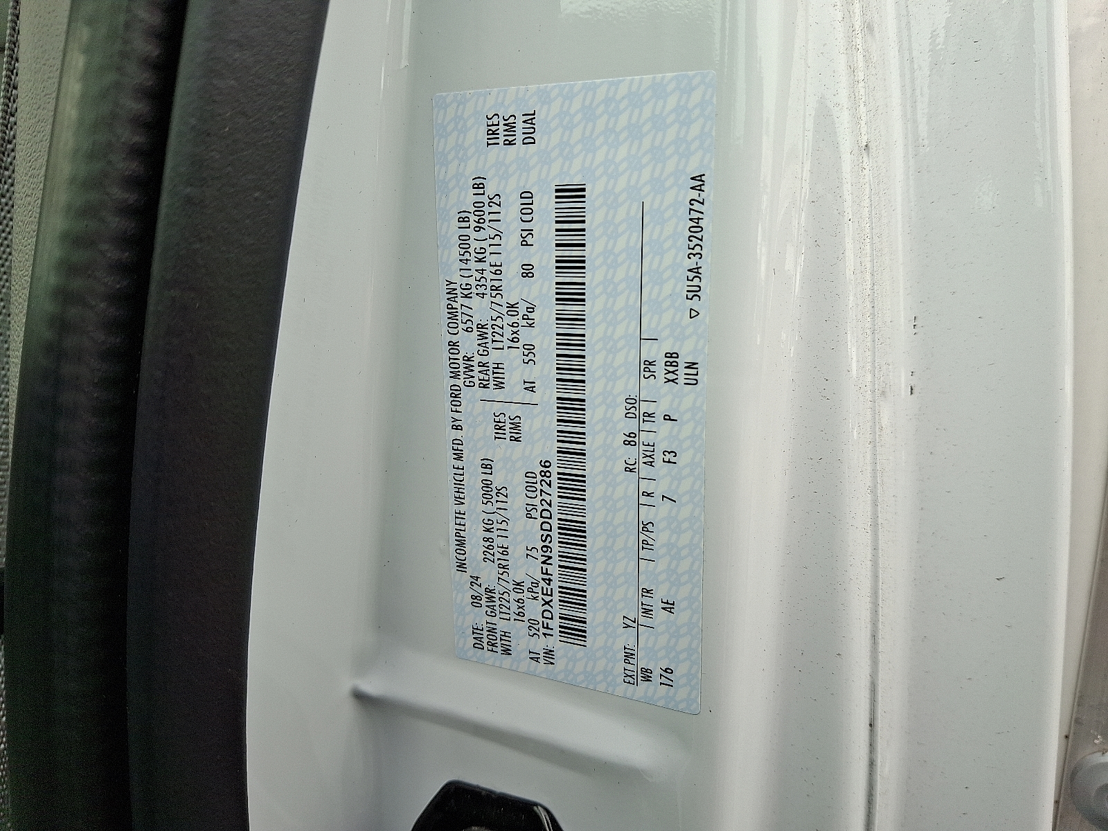 New 2025 Ford E-450 - photo 16