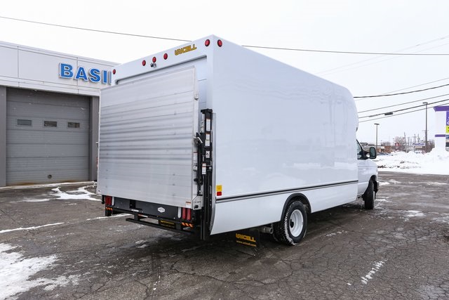 New 1996 Ford E-450 - photo 12