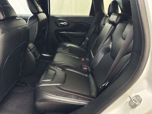 Used 2022 Jeep Cherokee - photo 19