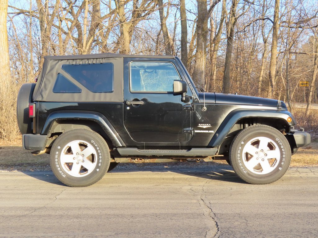 Used 2012 Jeep Wrangler - photo 2