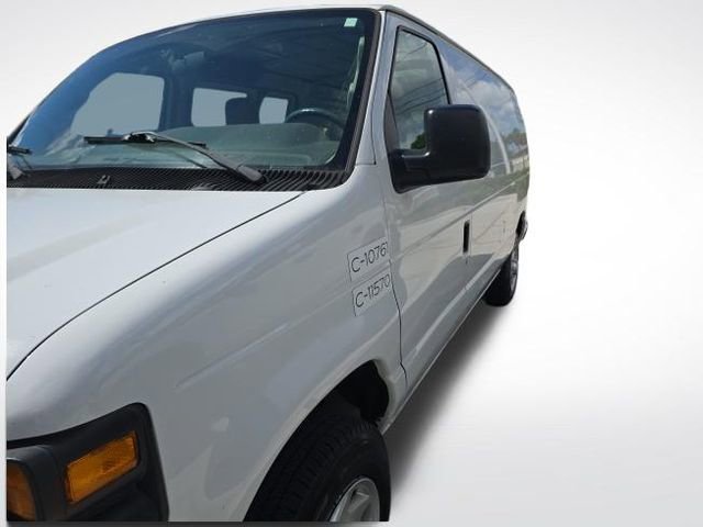 Used 2011 Ford E-150 - photo 5