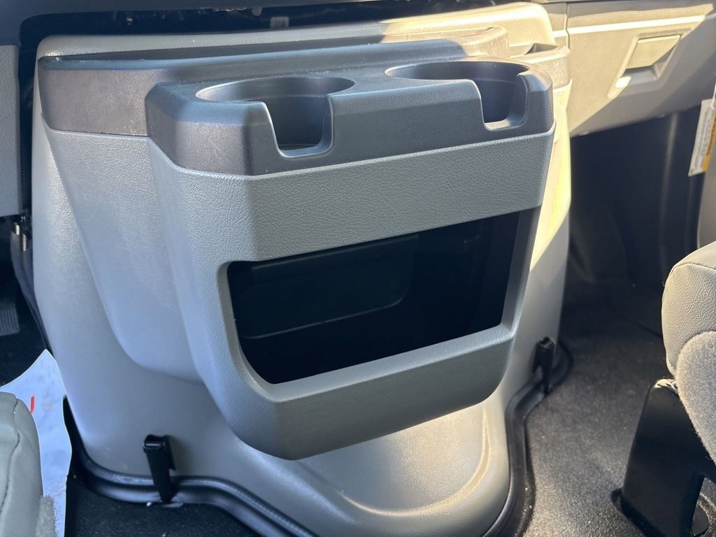 New 1996 Ford E-450 - photo 15