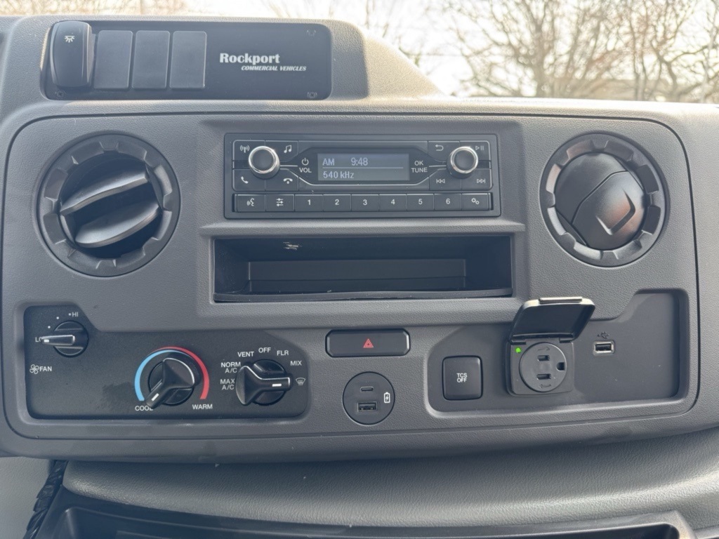 New 1996 Ford E-450 - photo 15