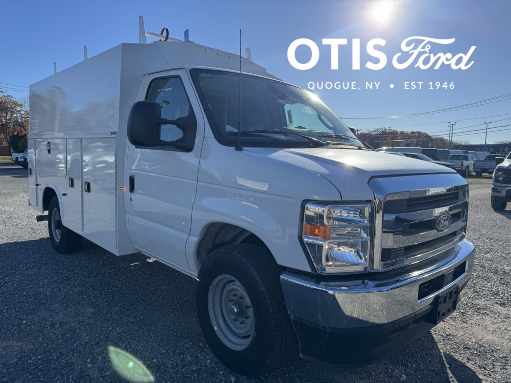 New 2026 Ford E-350 - photo 1