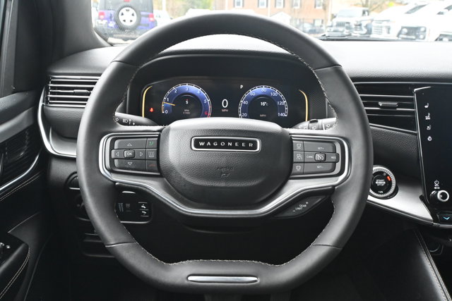 Used 2024 Jeep Wagoneer - photo 5