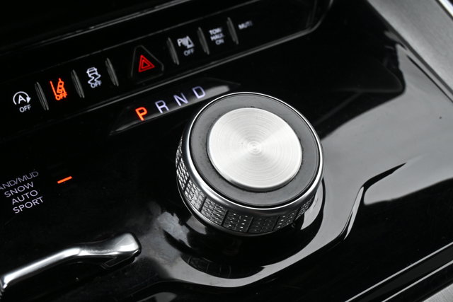 Used 2024 Jeep Wagoneer - photo 6