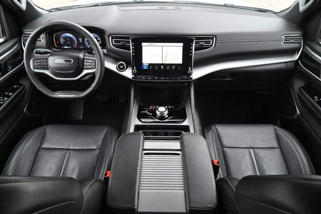 Used 2024 Jeep Wagoneer - photo 23