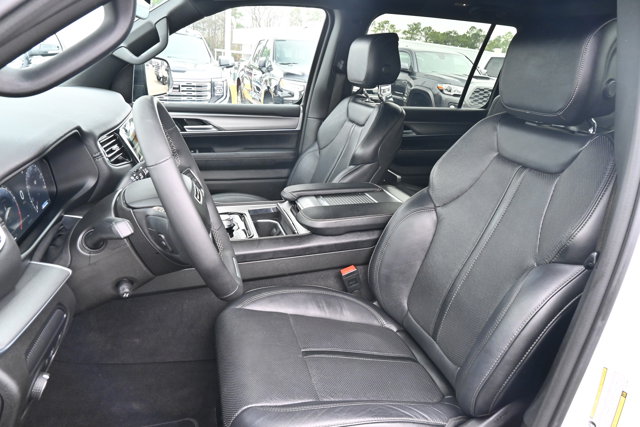 Used 2024 Jeep Wagoneer - photo 26