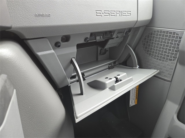New 1996 Ford E-450 - photo 42