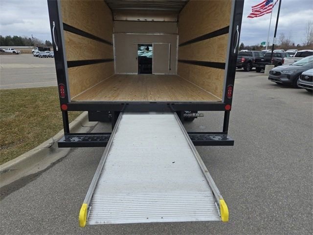 New 1996 Ford E-450 - photo 45
