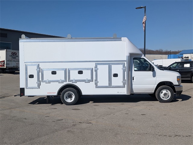 New 1996 Ford E-450 - photo 12