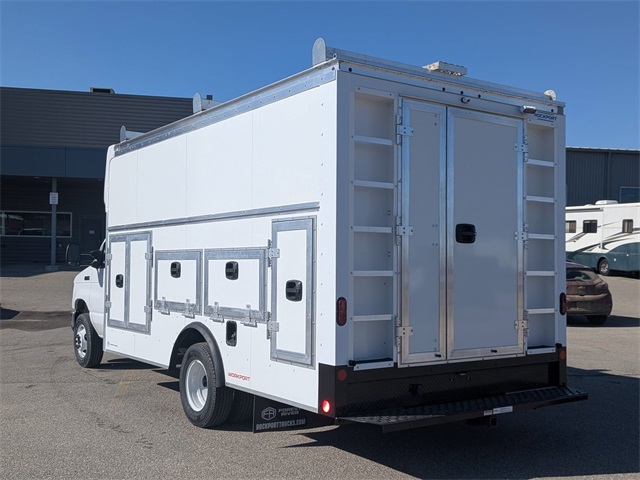 New 1996 Ford E-450 - photo 6