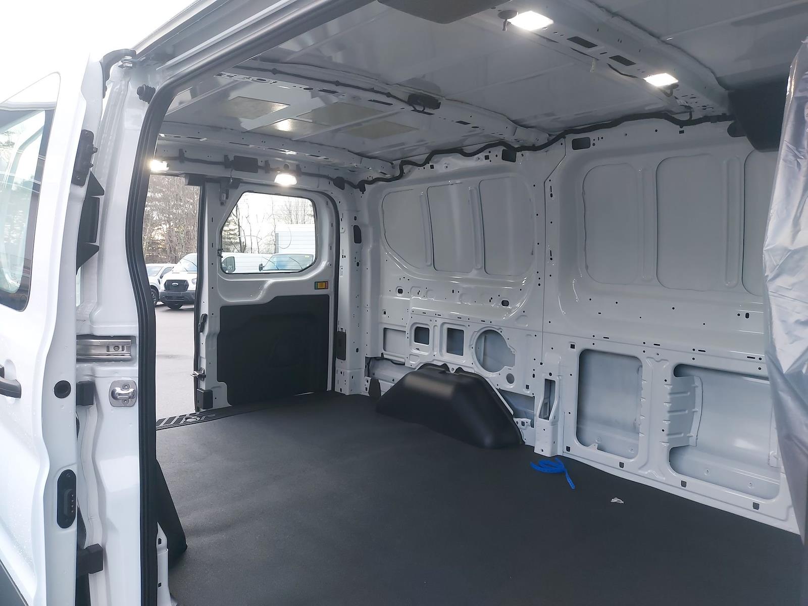 New 2026 Ford Transit 250 - photo 6