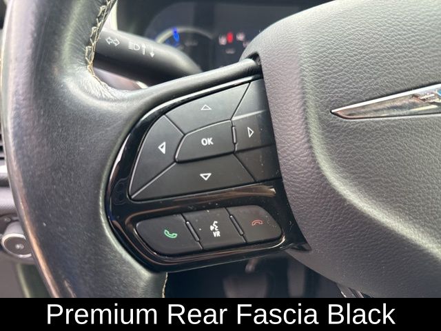 Used 2021 Chrysler Pacifica - photo 2