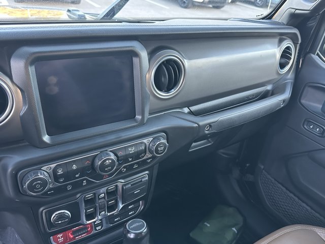 Used 2021 Jeep Gladiator - photo 22