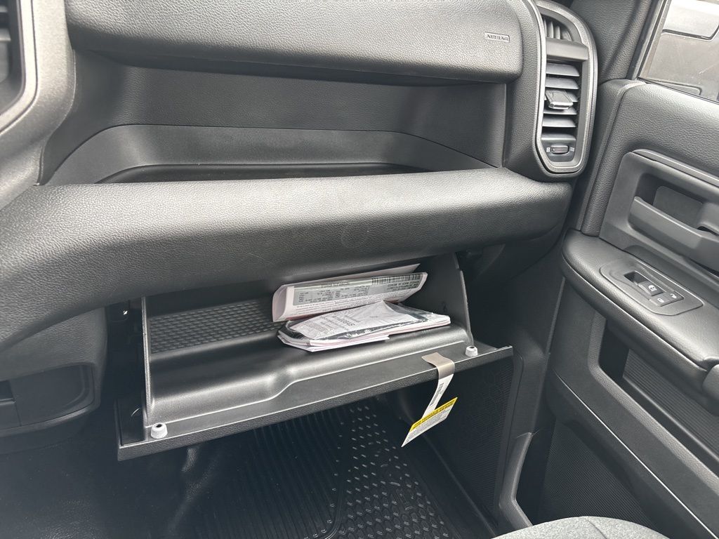 New 2026 Ram 3500 - photo 32