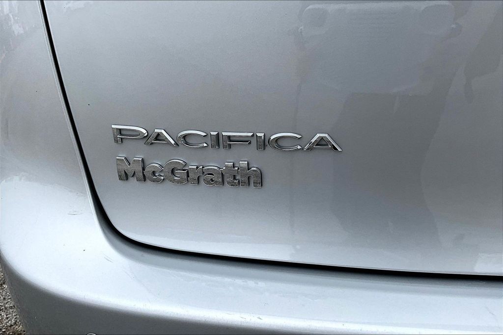 Used 2024 Chrysler Pacifica - photo 9