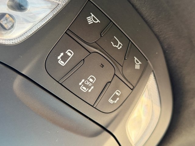 Used 2022 Chrysler Pacifica - photo 22
