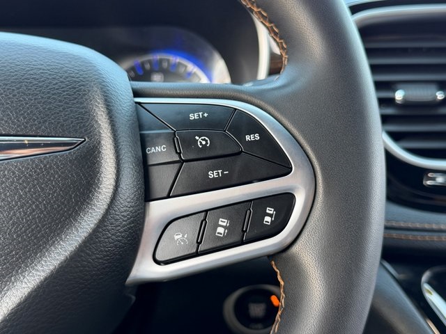 Used 2022 Chrysler Pacifica - photo 23