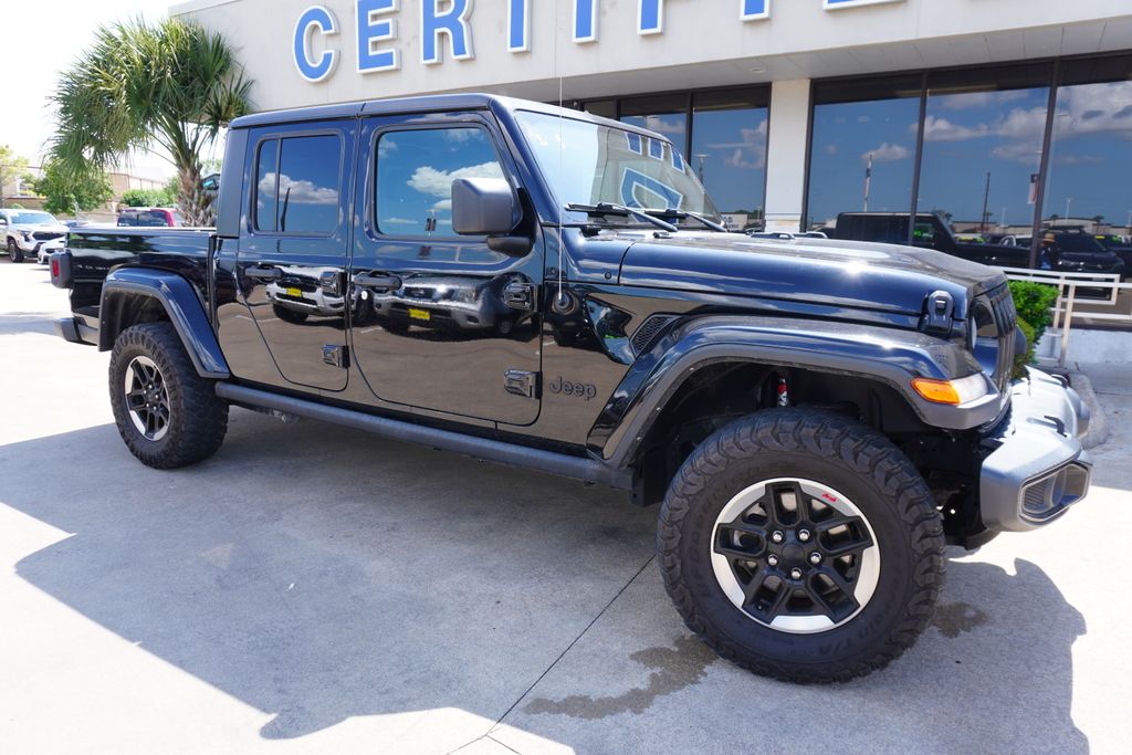 Used 2022 Jeep Gladiator - photo 1