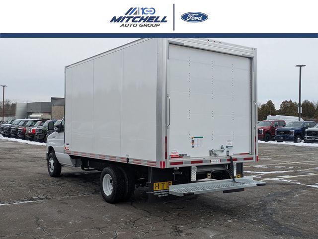 New 1996 Ford E-450 - photo 7