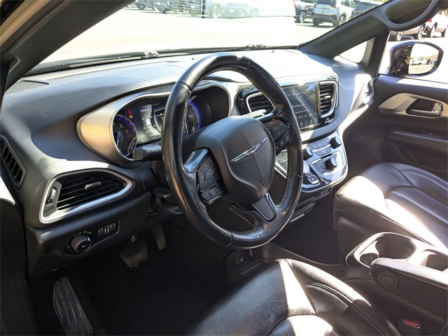 Used 2020 Chrysler Pacifica - photo 13