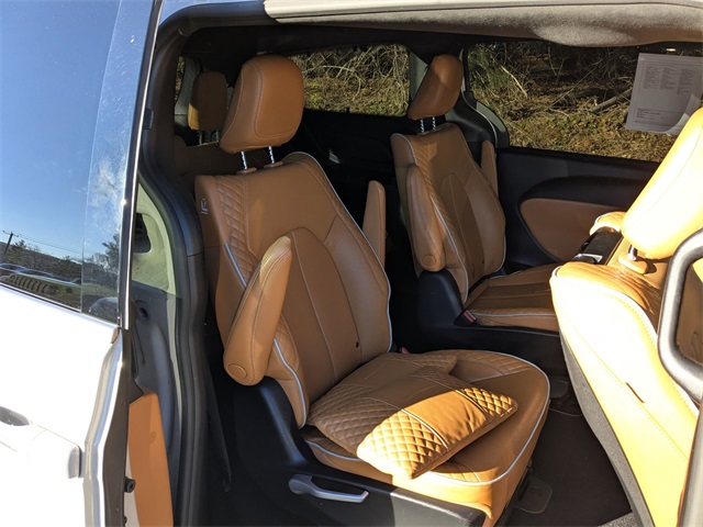 Used 2021 Chrysler Pacifica - photo 28