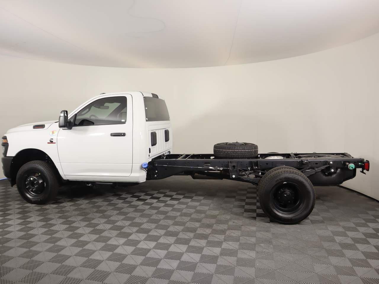 New 2025 Ram 3500 - photo 5
