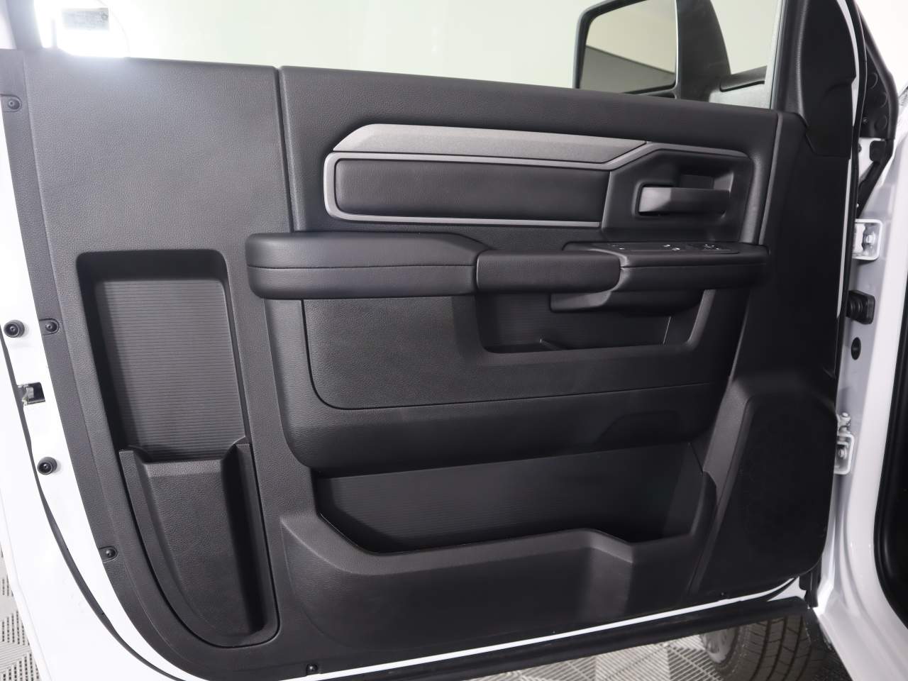New 2025 Ram 3500 - photo 9