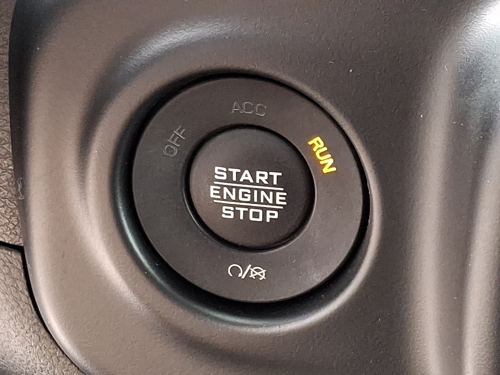Used 2022 Jeep Gladiator - photo 24