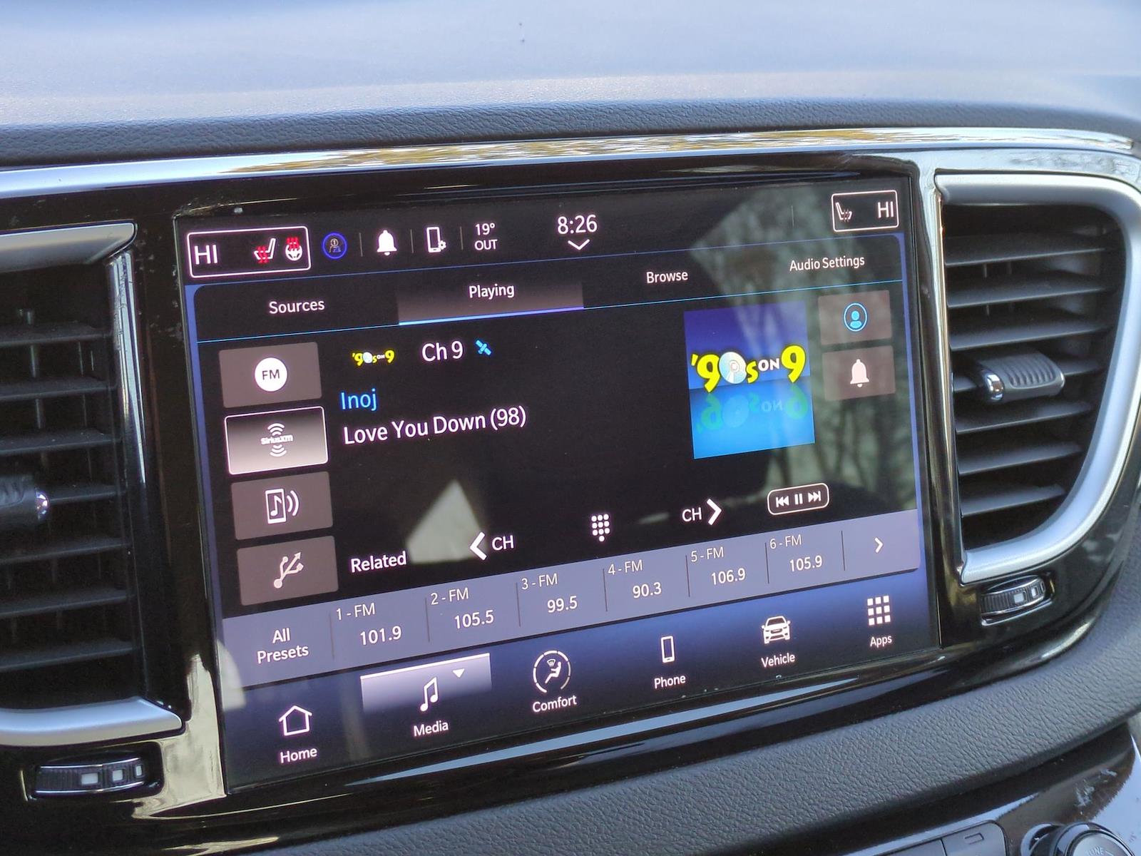 Used 2024 Chrysler Pacifica - photo 38