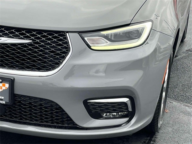 Used 2025 Chrysler Pacifica - photo 11