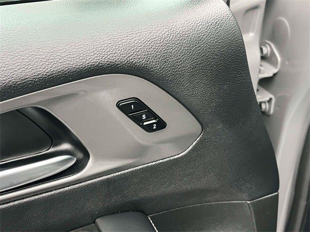 Used 2025 Chrysler Pacifica - photo 28