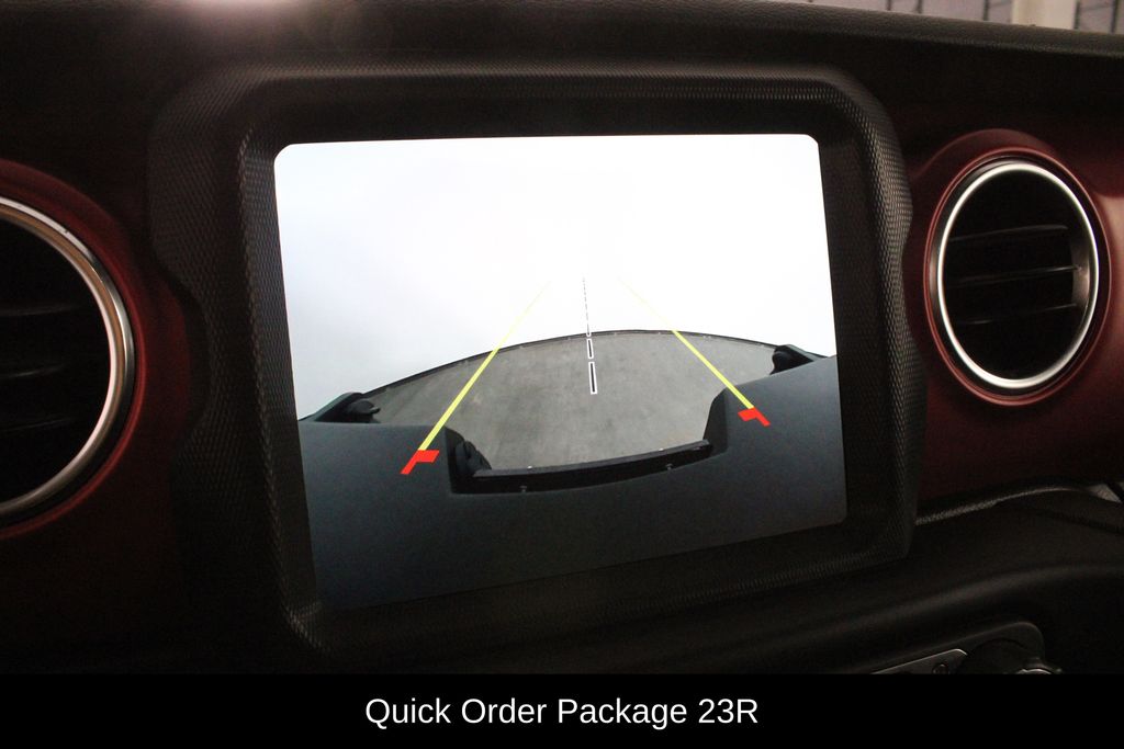 Used 2021 Jeep Gladiator - photo 16