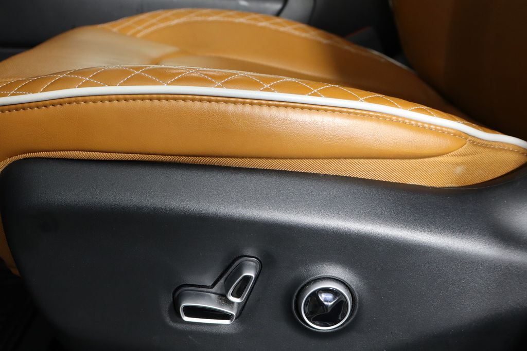 Used 2024 Chrysler Pacifica - photo 22