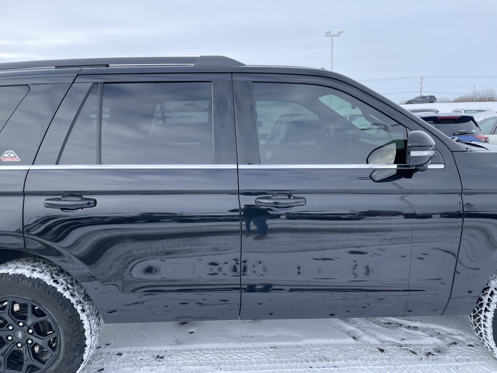 Used 2022 Ford Expedition - photo 31