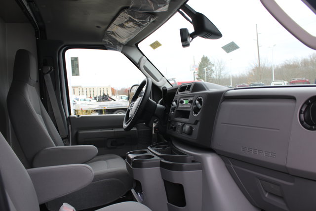 New 1996 Ford E-450 - photo 20