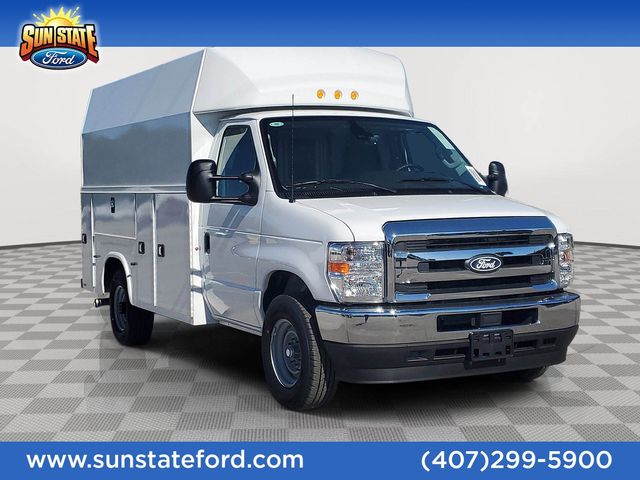 New 2026 Ford E-350 - photo 18