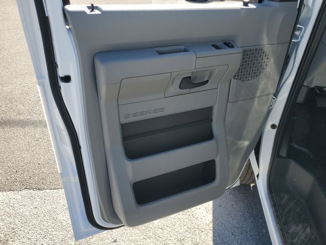 New 2026 Ford E-350 - photo 13