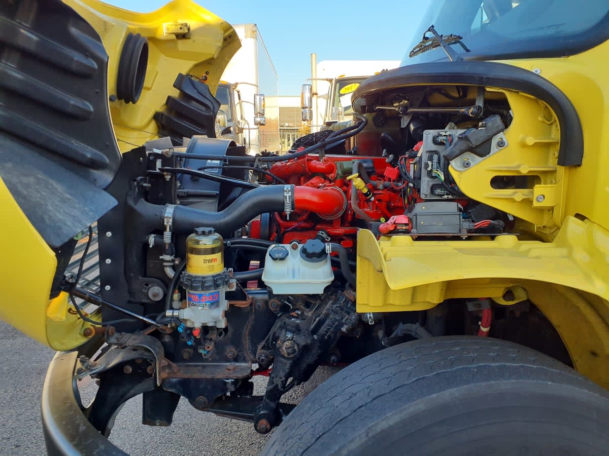 Used 2016 Freightliner M2 106 - photo 11