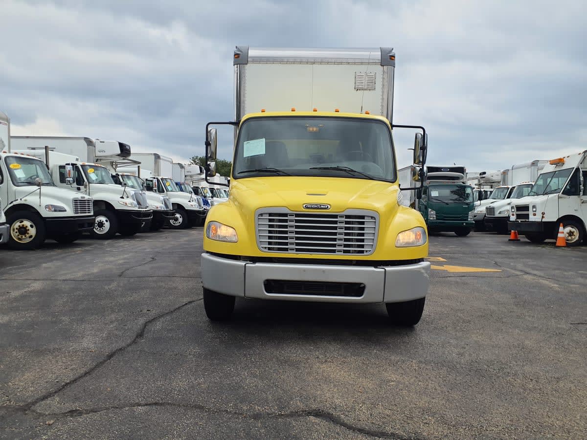 Used 2016 Freightliner M2 106 - photo 2