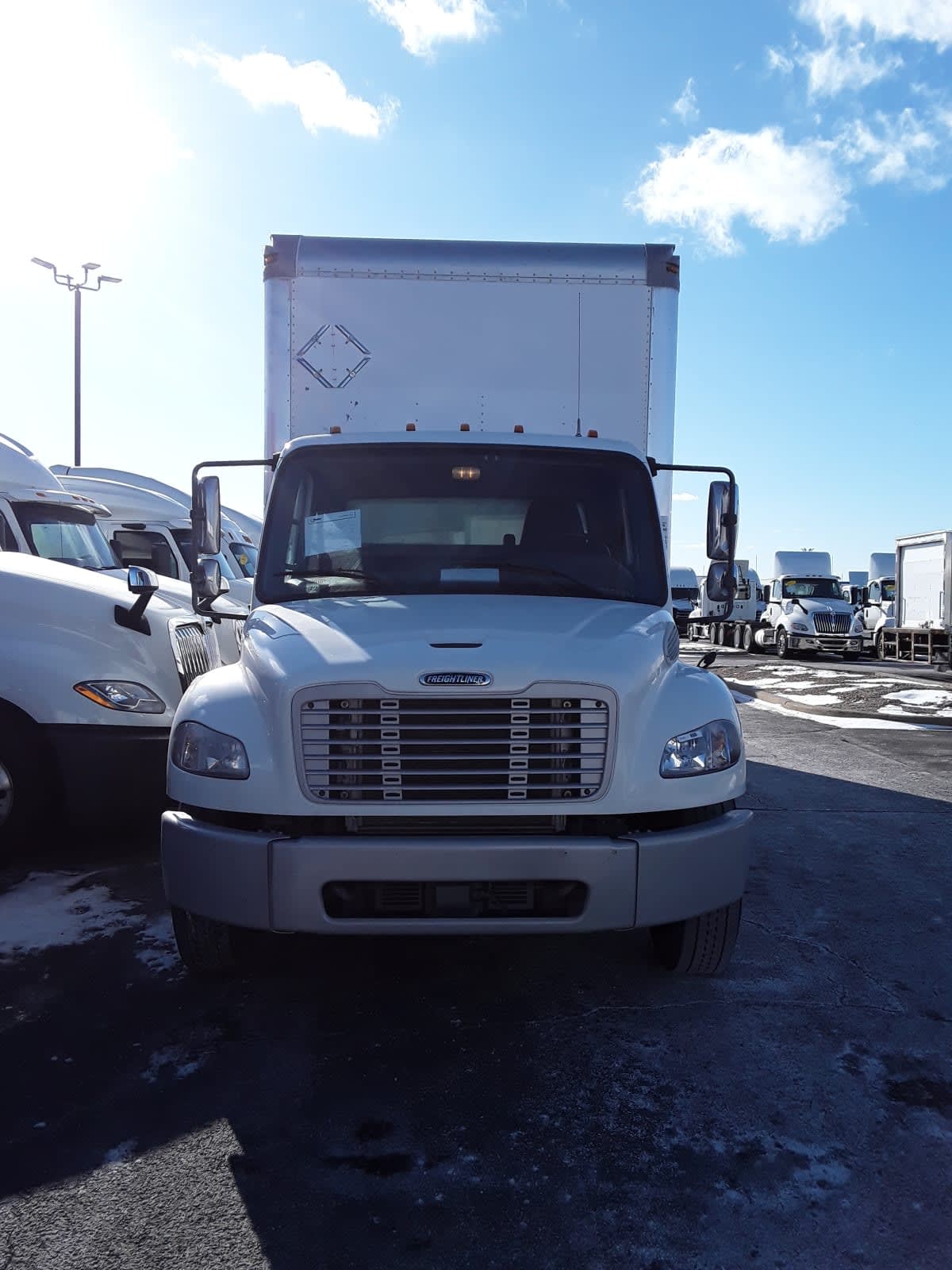 Used 2019 Freightliner M2 106 - photo 2
