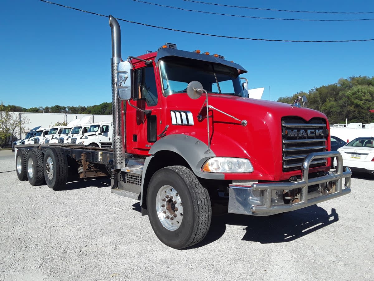 Used 2018 Mack GU813 - photo 5