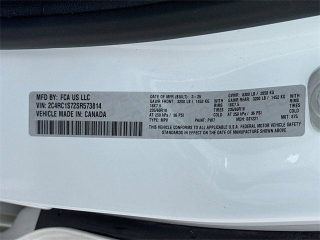 Used 2025 Chrysler Pacifica - photo 35